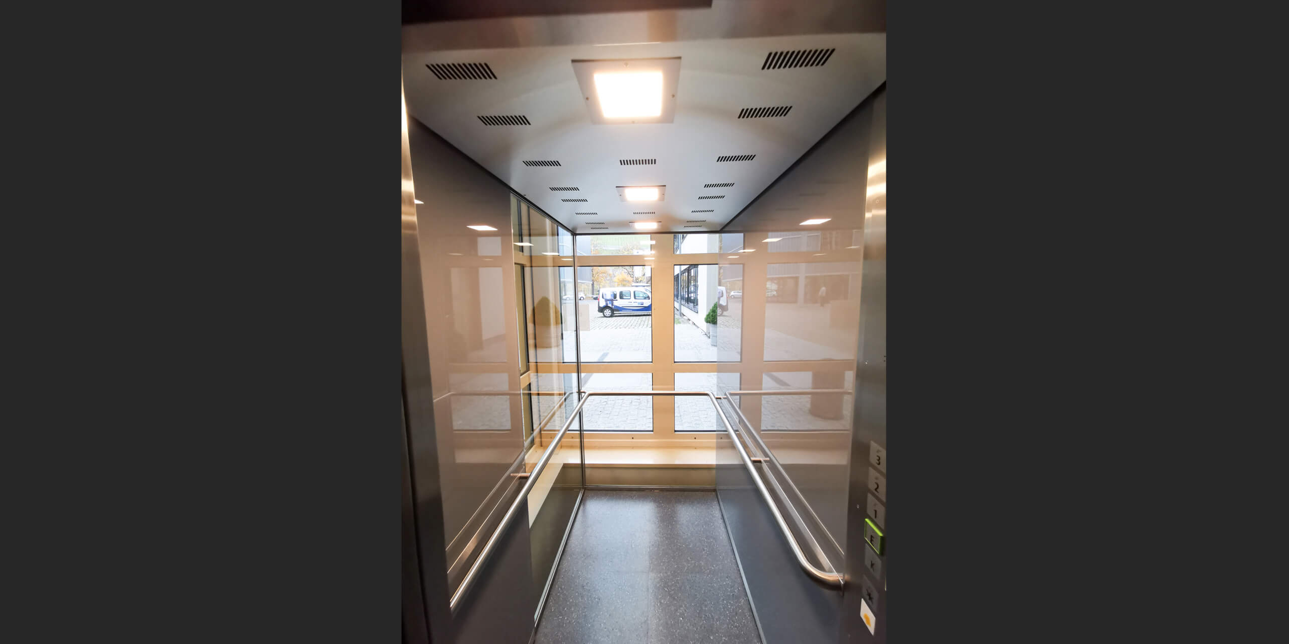 Foerdertechnik_REA_Ingenieure__Wuerzburg_Aufzug_IHK_Haus_03